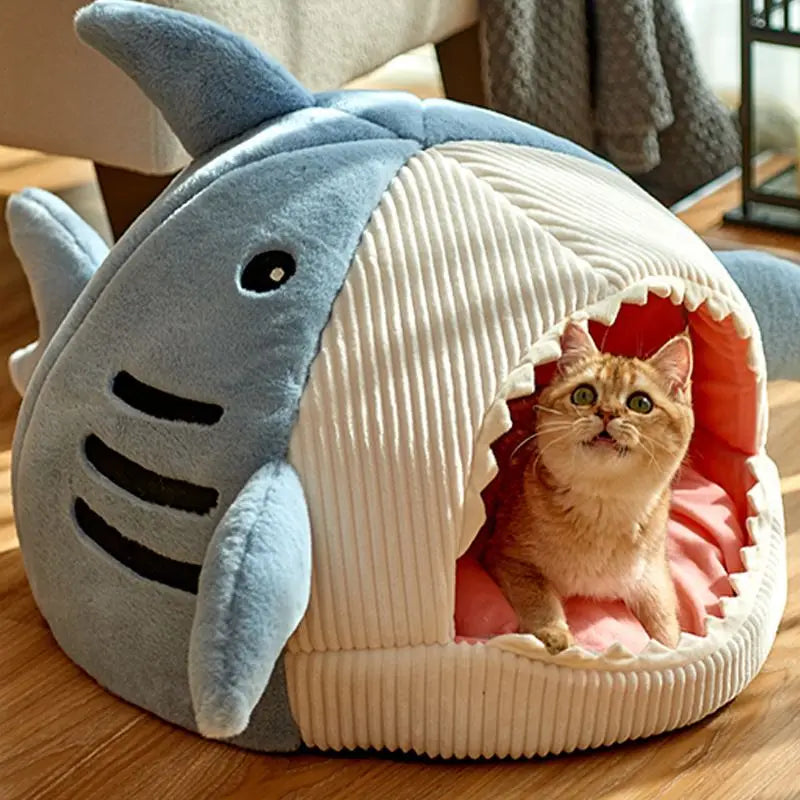 Dog Cat Beds Mats Kennel Warm Winter Semi-Closed Medium Small Dog Cartoon Shark Shape Pet Products Supplies